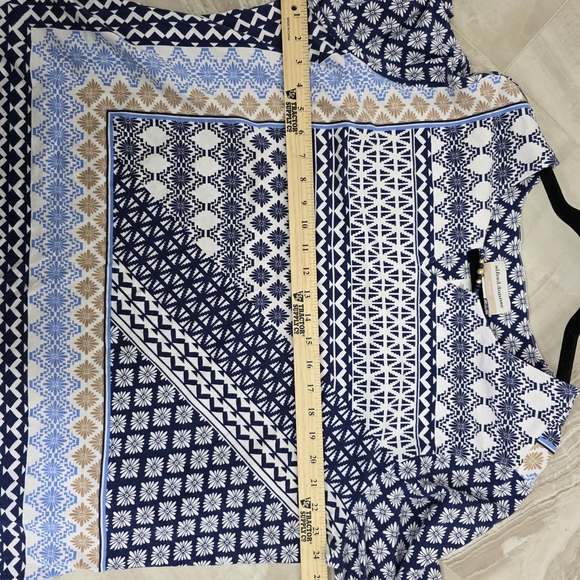 Alfred Dunner Blue and White Graphic Boxy Blouse - Picture 9 of 9